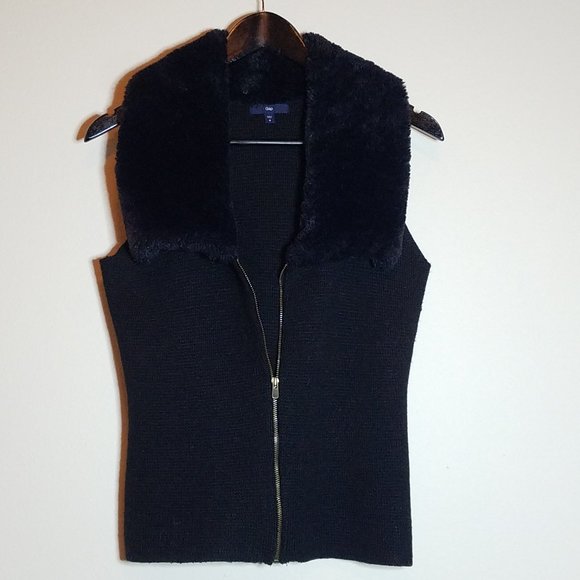 Gap Faux Fur Sweater Vest - Picture 1 of 5